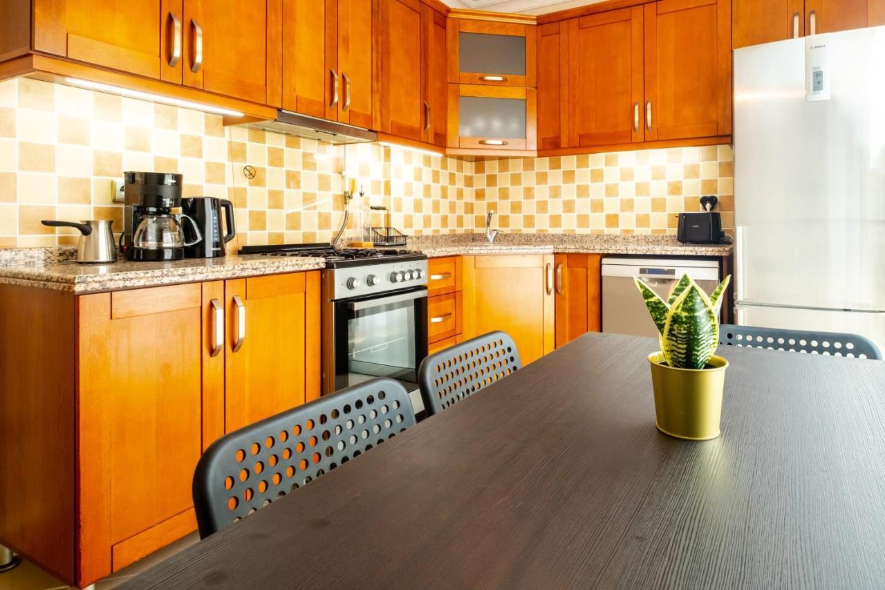 Апартаменты Comfy Flat Near Popular Attractions In Sisli Стамбул Экстерьер фото