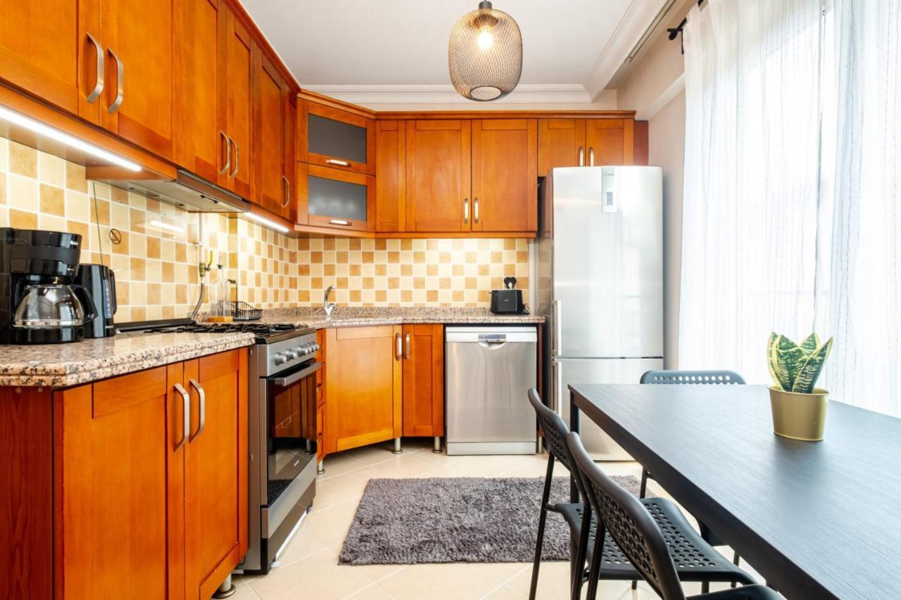 Апартаменты Comfy Flat Near Popular Attractions In Sisli Стамбул Экстерьер фото